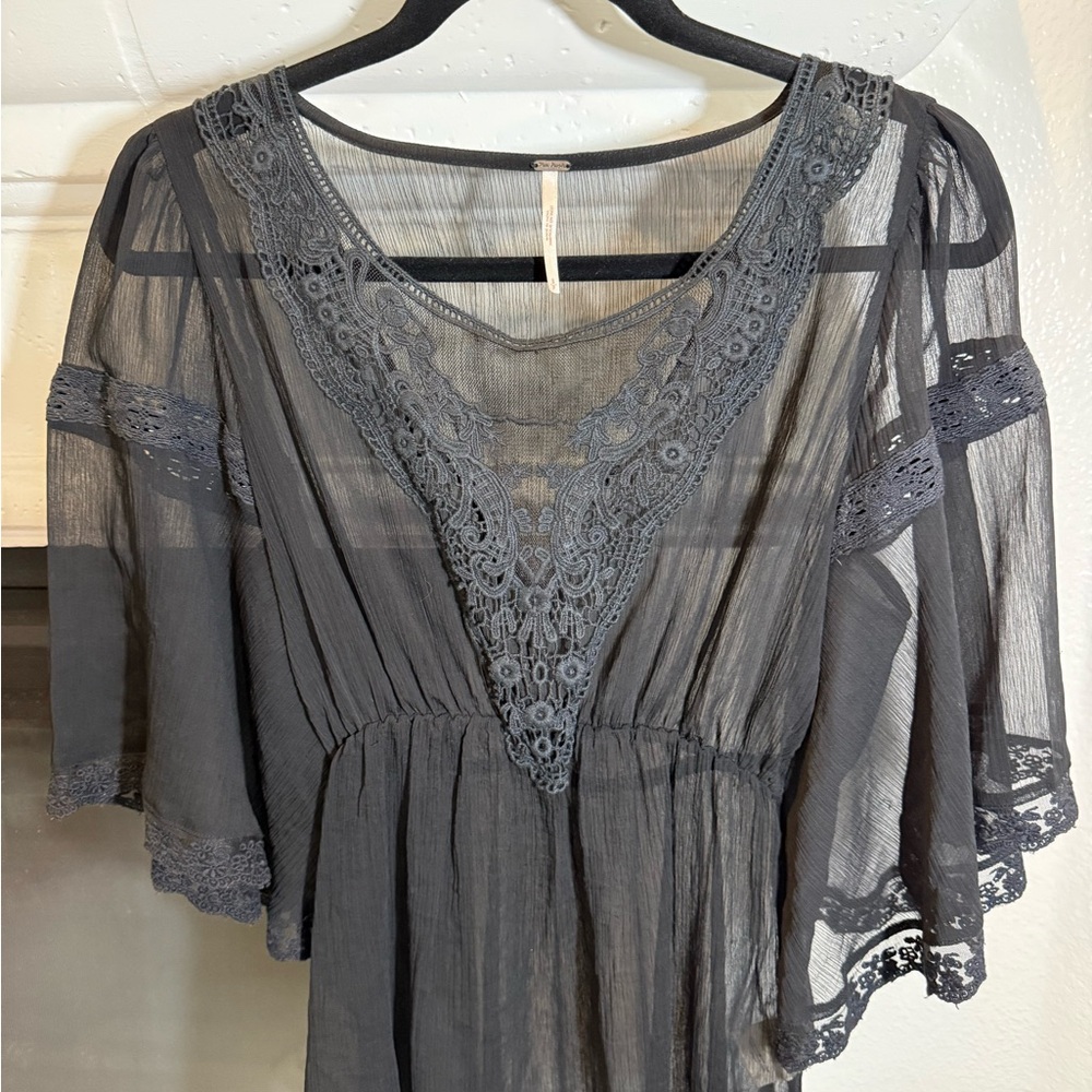 Free People Sheer Lace-Trim V-Neck Blouse - Black Women’s Size Small